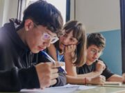 Les rendes altes consoliden l’avantatge amb més reforç escolar