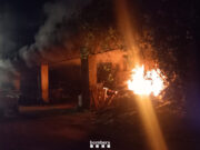 Alarma a Granollers: Incendi de vehicles al carrer Francisco de Quevedo posa en perill edificis propers