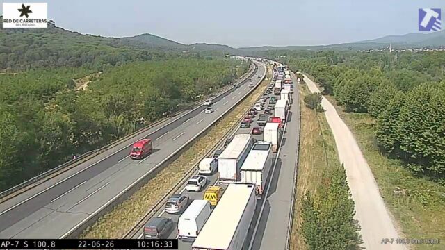 Tallada l'AP-7 a Sant Celoni en sentit Barcelona a causa d'un accident