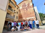 Granollers inaugura el mural comunitari de Primer de Maig, creat a partir de les aportacions de l’alumnat de l’Escola Ferrer i Guàrdia i el veïnat del barri
